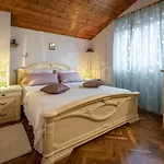 Apartment Edi 1